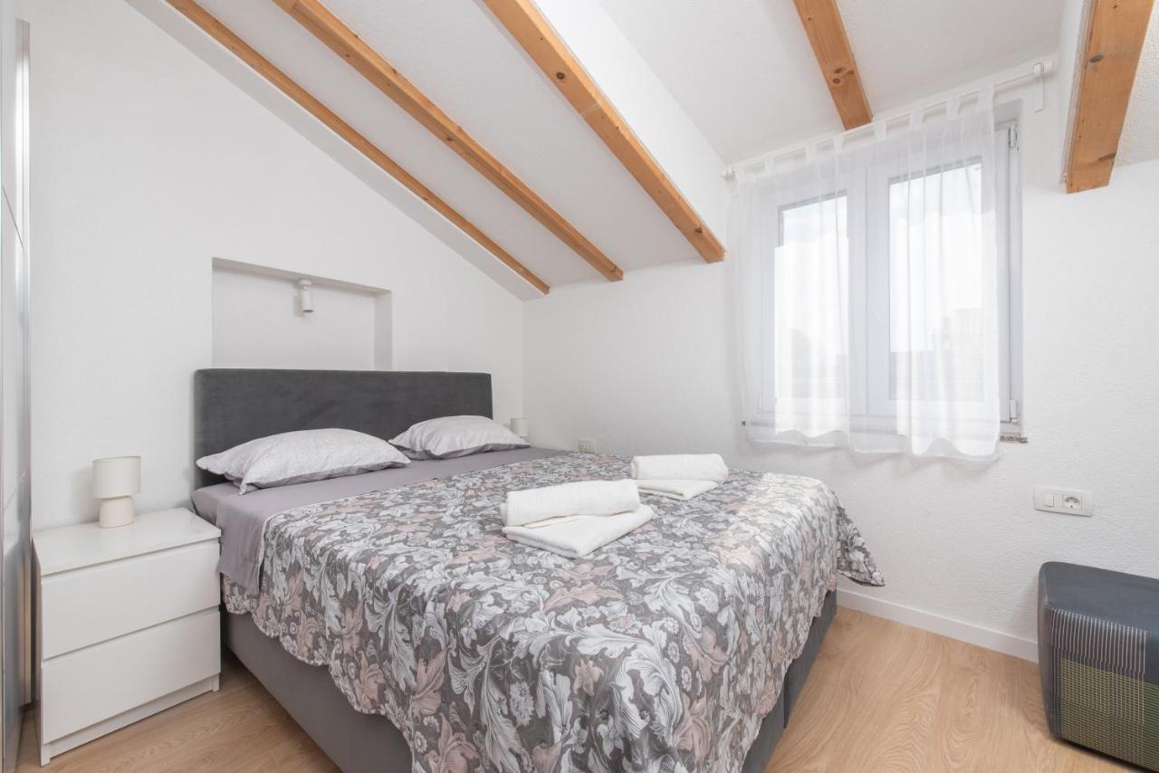 Apartmani Mara Kaštela Εξωτερικό φωτογραφία