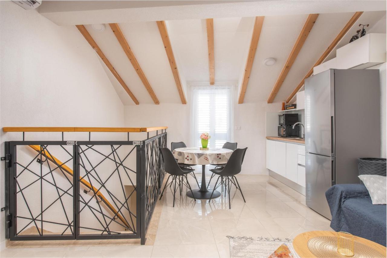 Apartmani Mara Kaštela Εξωτερικό φωτογραφία
