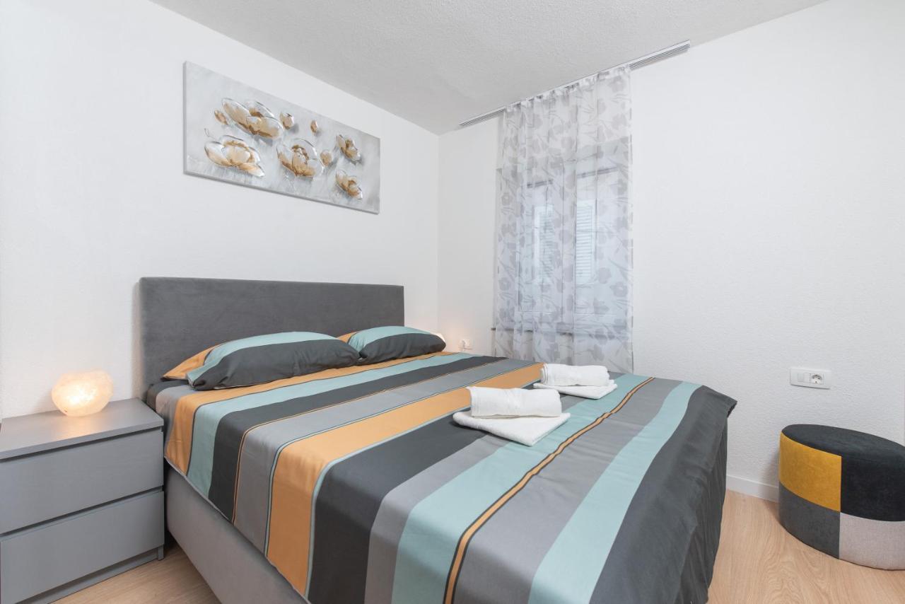 Apartmani Mara Kaštela Εξωτερικό φωτογραφία