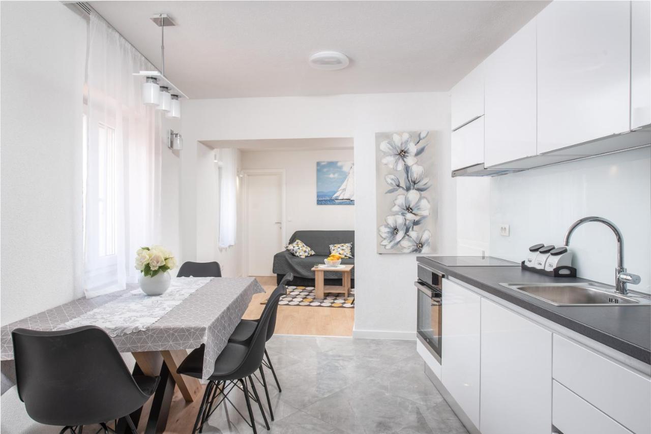 Apartmani Mara Kaštela Εξωτερικό φωτογραφία