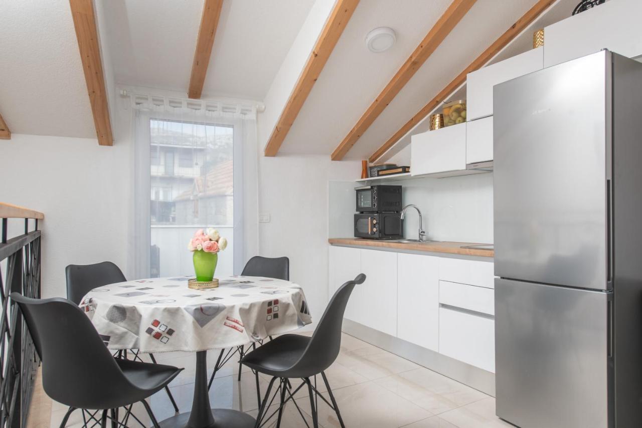 Apartmani Mara Kaštela Εξωτερικό φωτογραφία